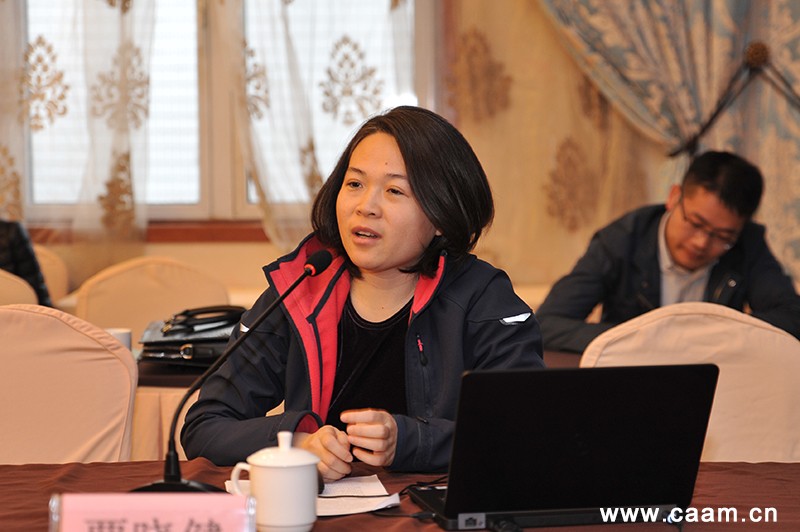 中国针灸学会六届五次常务理事会在杭州召开10.jpg