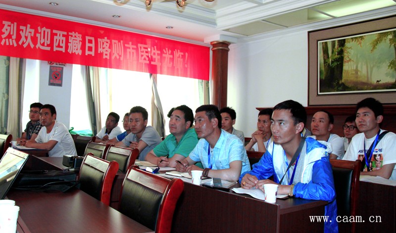 中国针灸学会为藏族医生举办的“中医针灸适宜技术培训班”圆满结业10.jpg